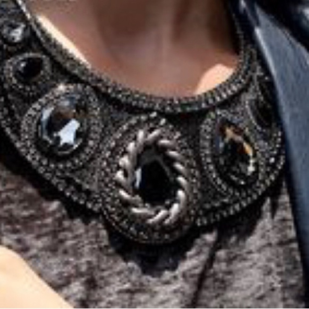 Authentic Swarovski Collar Necklace in black and gray. - Picture 2 of 13